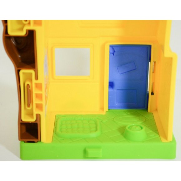 Fisher Price Little People Animal Rescue Adoption Center Playset Toy Incomplete - Picture 9 of 12